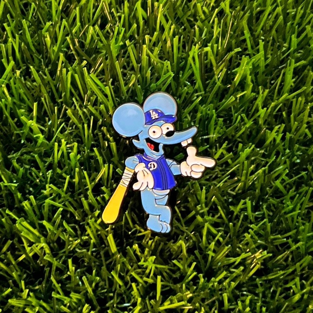 Dodgers pin